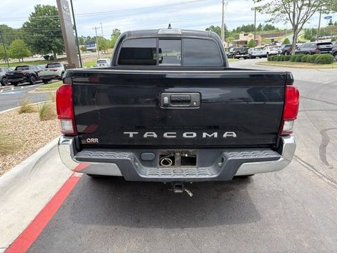 Used 2020 Toyota Tacoma SR5 w/ SR5 Appearance Package (SM) RWD image 6