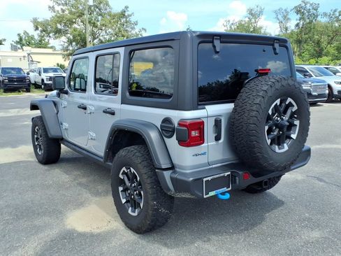 Used 2024 Jeep Wrangler Unlimited Rubicon 4xe AWD/4WD image 5