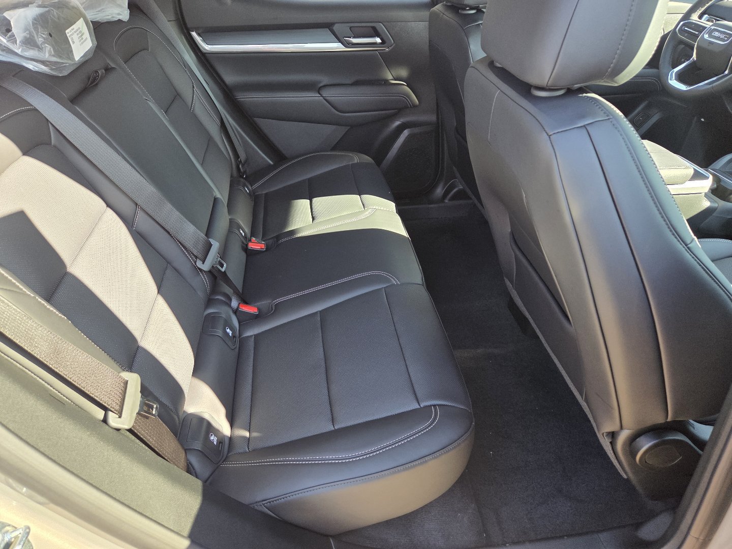 New 2027 GMC Terrain Elevation w/ Elevation Premium Package AWD/4WD image 22