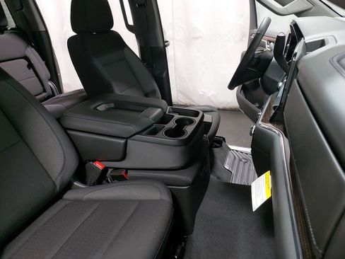 New 2026 GMC Sierra 1500 Elevation image 10