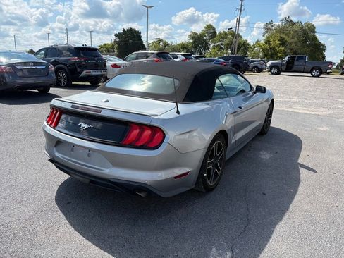 Used 2022 Ford Mustang Premium RWD image 5