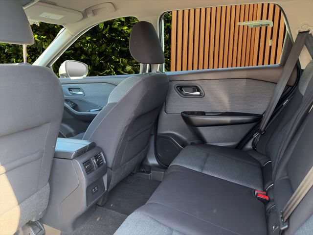 Used 2021 Nissan Rogue SV AWD/4WD image 11