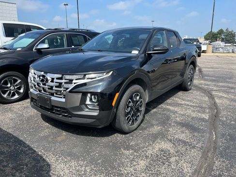 Used 2023 Hyundai Santa Cruz SE AWD/4WD image 6