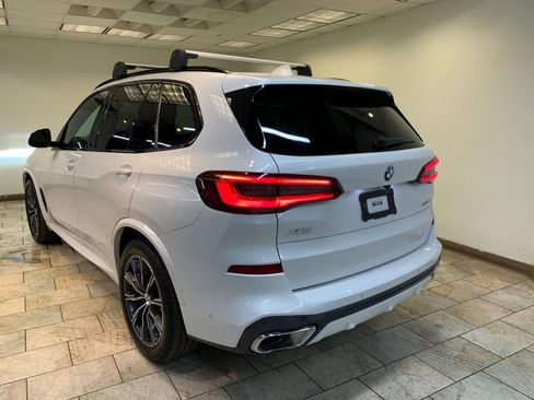 Used 2022 BMW X5 xDrive40i w/ M Sport Package AWD/4WD image 7