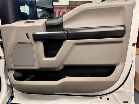 Used 2017 Ford F350 XL image 22