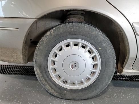 Used 1999 Buick Century Limited FWD image 14