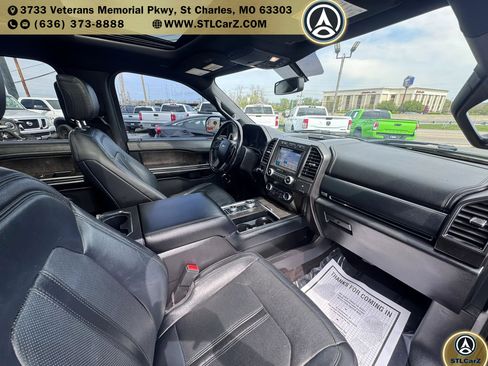 Used 2019 Ford Expedition Limited image 16