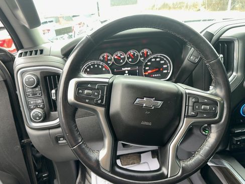 Used 2022 Chevrolet Silverado 1500 RST AWD/4WD image 12