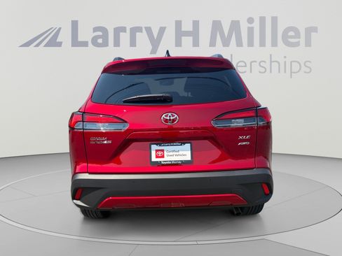 Used 2025 Toyota Corolla Cross XLE w/ Convenience Package AWD/4WD image 4