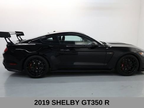 Used 2019 Ford Mustang Shelby GT350R w/ GT350R Equipment Group 920A RWD image 4