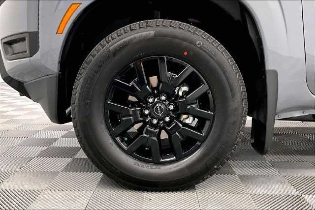 New 2026 Nissan Frontier SV w/ SV Convenience Package RWD image 12