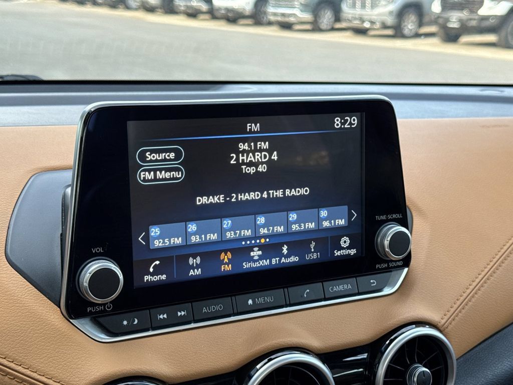 Used 2025 Nissan Sentra SV w/ SV Premium Package FWD image 20