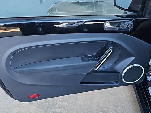 Used 2018 Volkswagen Beetle 2.0T Coast image 20