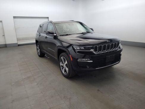 Used 2022 Jeep Grand Cherokee Limited 4xe w/ Luxury Tech Group II AWD/4WD image 13