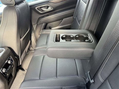 Certified 2024 Chevrolet Suburban Premier image 16