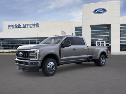 New 2026 Ford F450 Platinum w/ FX4 Off-Road Package
