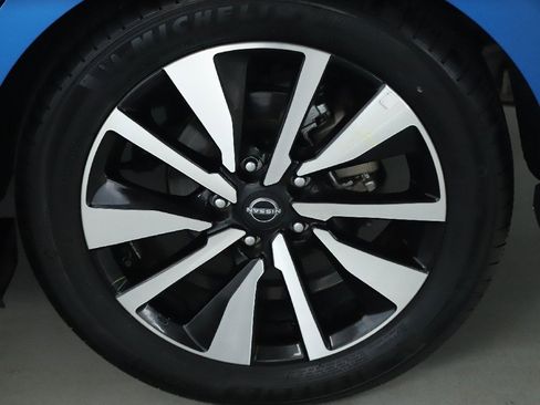 Certified 2024 Nissan Sentra SV w/ SV Premium Package image 40