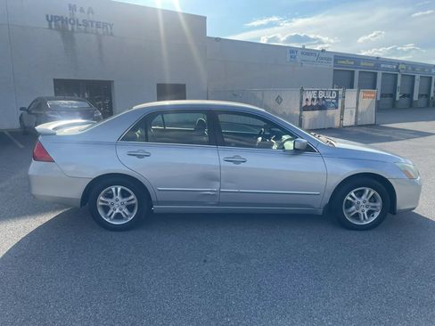 Used 2007 Honda Accord SE image 4