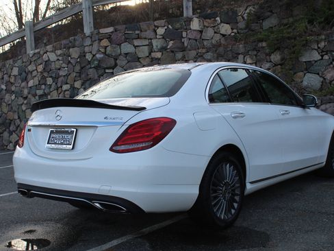 Used 2015 Mercedes-Benz C 300 4MATIC Sedan image 9