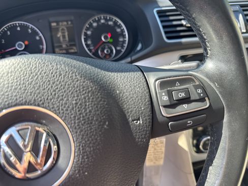 Used 2012 Volkswagen Passat 2.5 SE image 22
