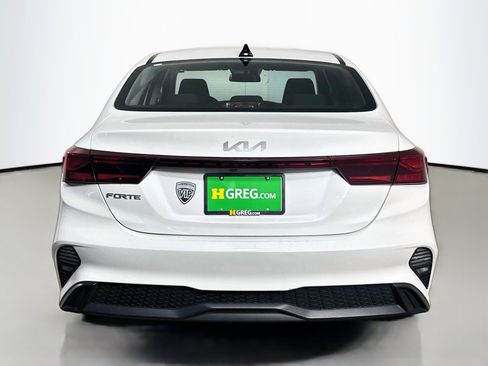 Used 2023 Kia Forte LXS FWD image 8