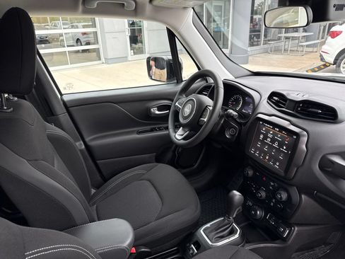 Used 2023 Jeep Renegade Altitude AWD/4WD image 50