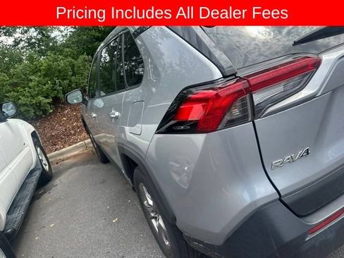 Used 2023 Toyota RAV4 LE AWD/4WD image 3