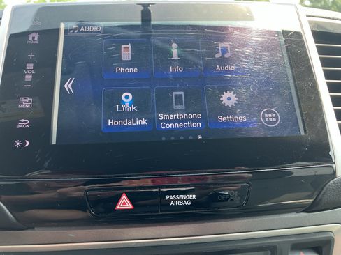 Used 2018 Honda Pilot EX image 24