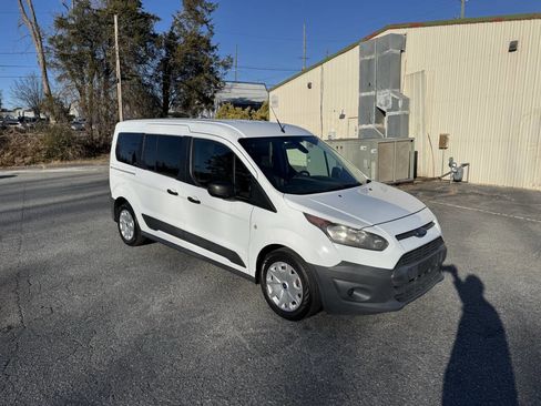Used 2017 Ford Transit Connect XL image 16