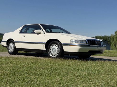 Used 1993 Cadillac Eldorado FWD image 10