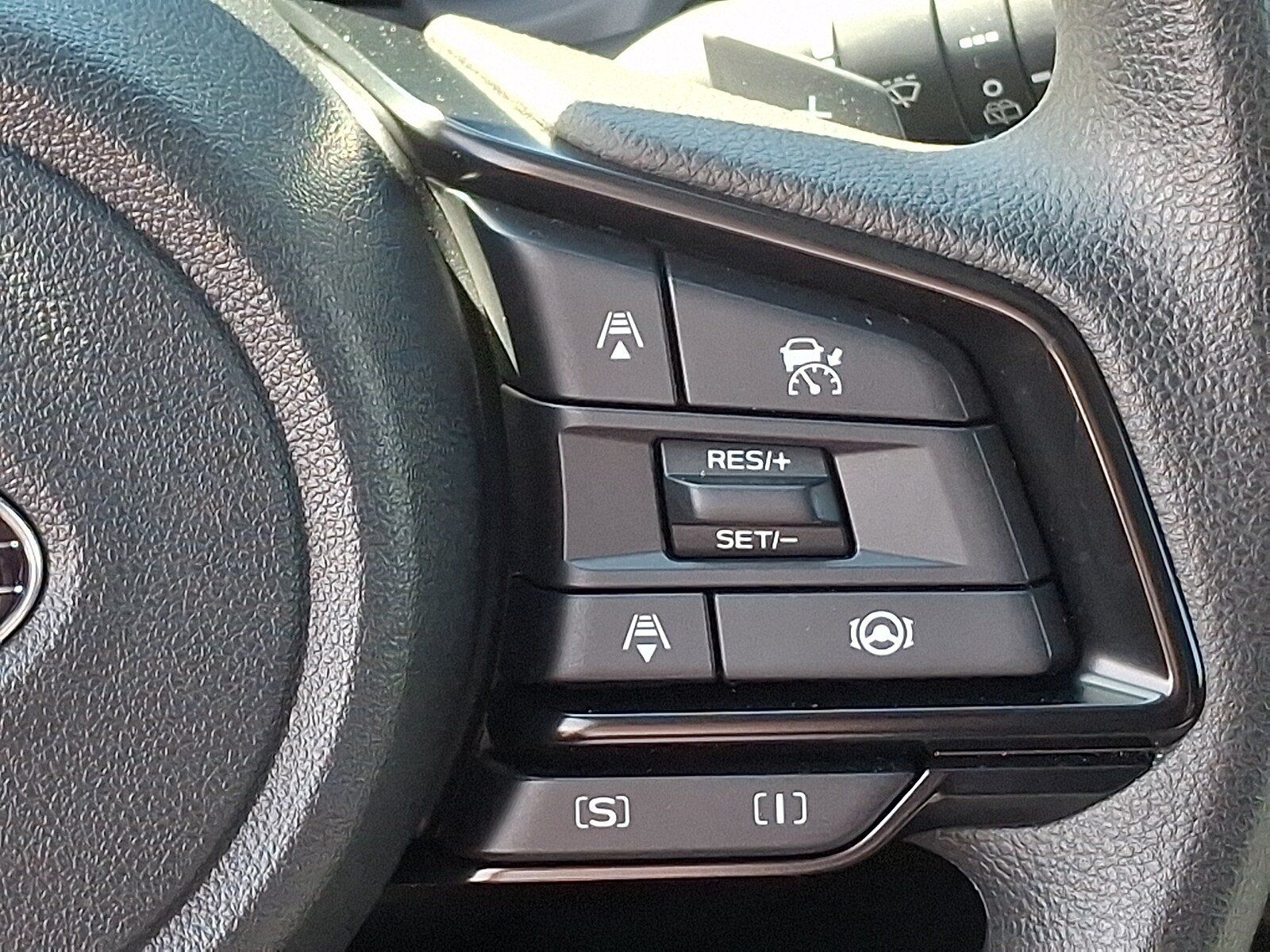 Certified 2026 Subaru Crosstrek 2.5i Premium AWD/4WD image 22