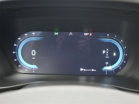 Used 2024 Volvo XC40 B5 Plus w/ Protection Package Premier image 26