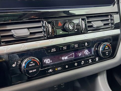 New 2026 Nissan Pathfinder SV image 14