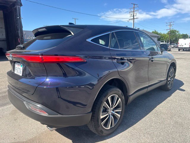 Used 2023 Toyota Venza LE AWD/4WD image 5