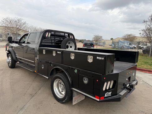 Used 2020 RAM 5500 Tradesman w/ Safety Group image 2