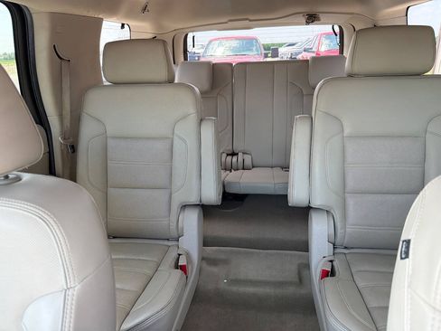 Used 2016 GMC Yukon Denali w/ Open Road Package AWD/4WD image 29