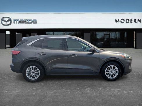 Used 2020 Ford Escape SE FWD image 6