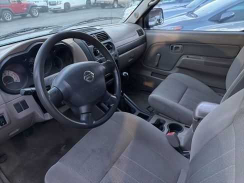 Used 2004 Nissan Frontier XE w/ (BGP) Basic Gear Pkg image 7
