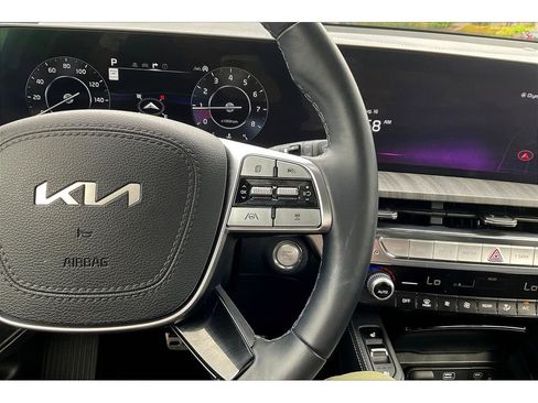 Used 2024 Kia Telluride SX Prestige image 19