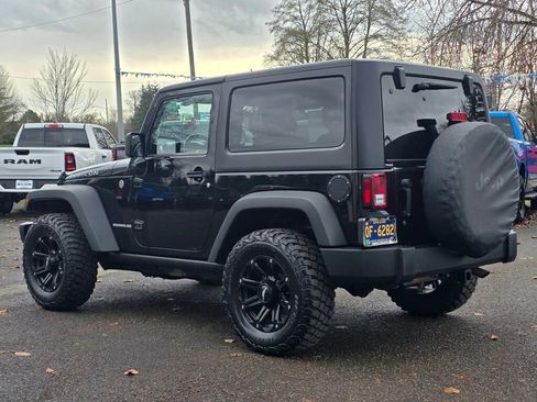 Used 2012 Jeep Wrangler Rubicon w/ Dual Top Group image 26