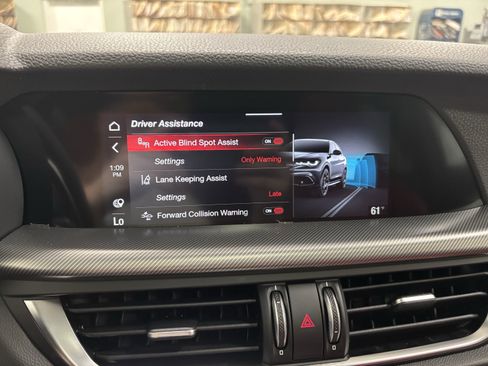 New 2025 Alfa Romeo Stelvio Sprint w/ Veloce Package image 12