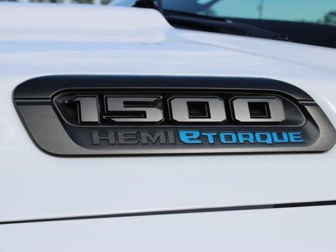 Used 2023 RAM 1500 Big Horn AWD/4WD image 19