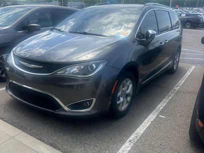 Used 2019 Chrysler Pacifica Limited