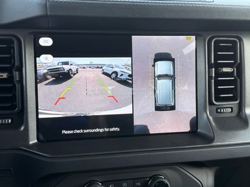 New 2025 Ford Bronco Badlands image 25