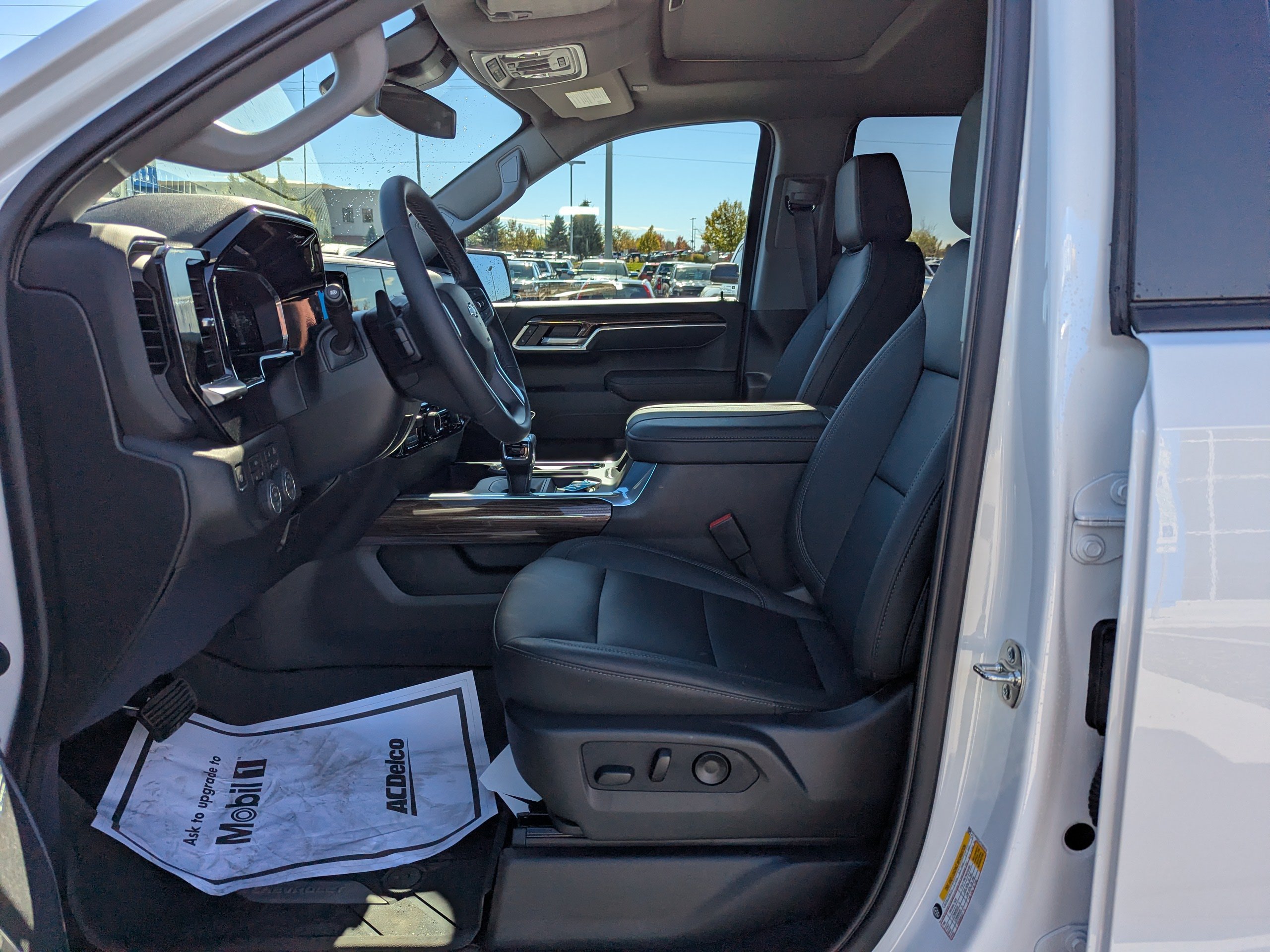 New 2026 Chevrolet Silverado 1500 RST AWD/4WD image 11
