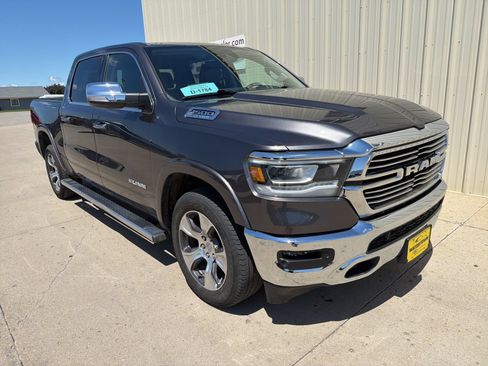 Used 2022 RAM 1500 Laramie AWD/4WD image 2