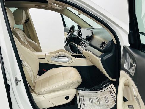 Used 2020 Mercedes-Benz GLE 580 4MATIC w/ Parking Assist Package image 8