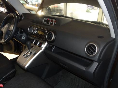 Used 2008 Scion xB image 9