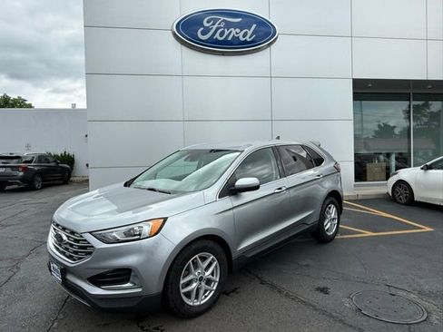 Used 2022 Ford Edge SEL image 2