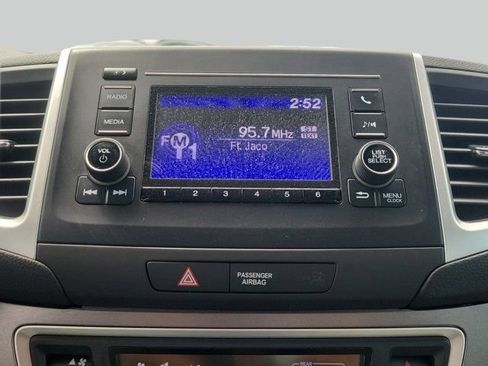Used 2019 Honda Pilot LX image 14